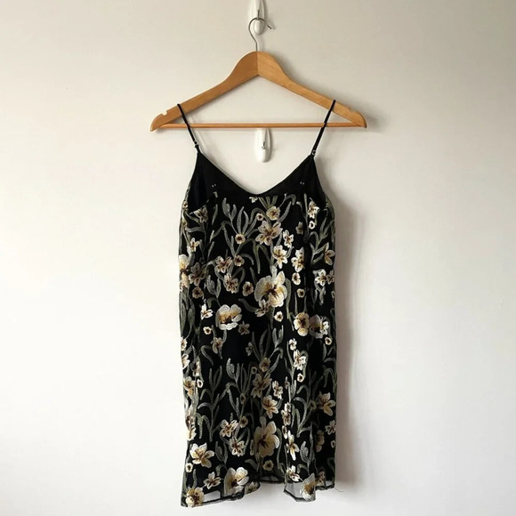 Aritzia Little Moon Cheyenne  Lace Floral Mini Dress Black Size XS - Picture 7 of 9